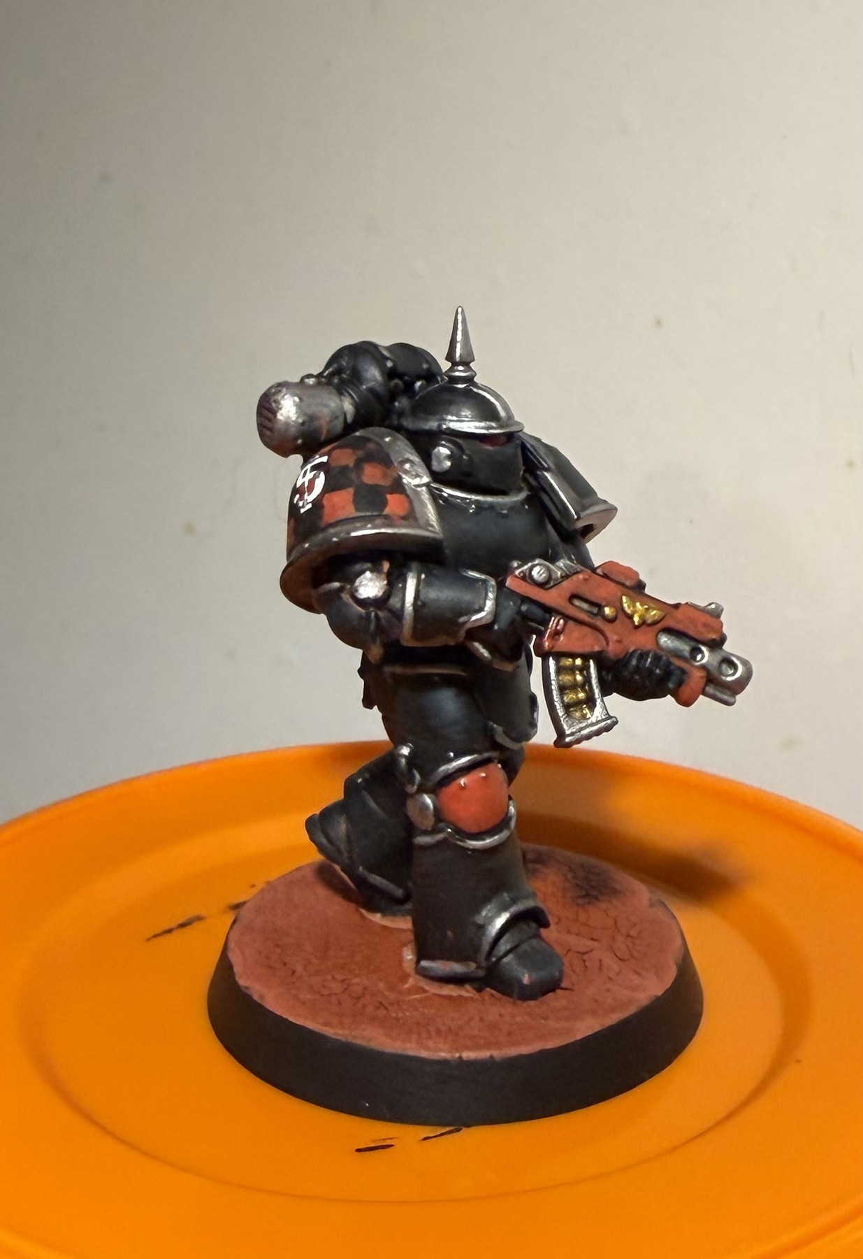 Crackle base + finish — reference view 1