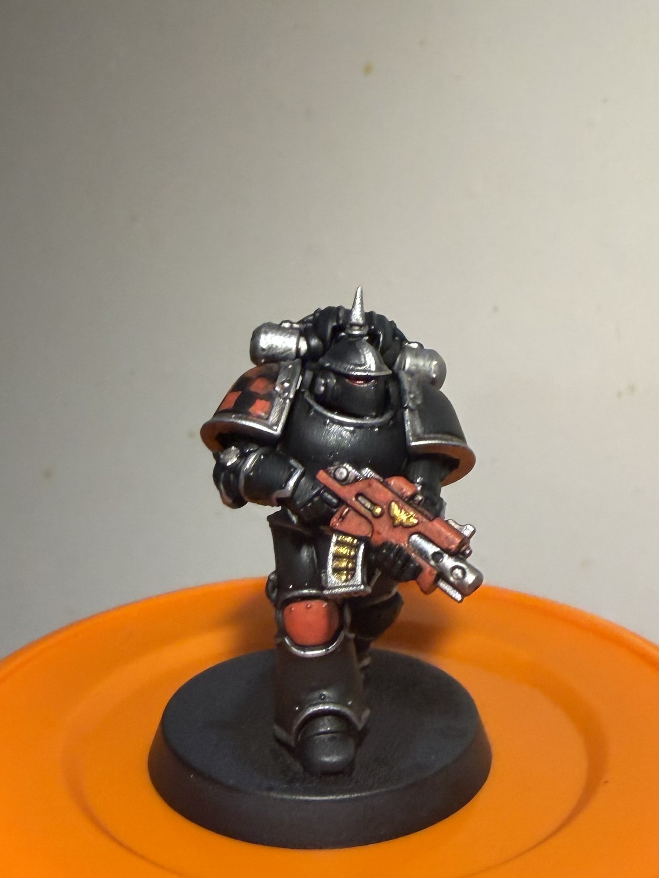 Checkers + heraldry — reference view 4