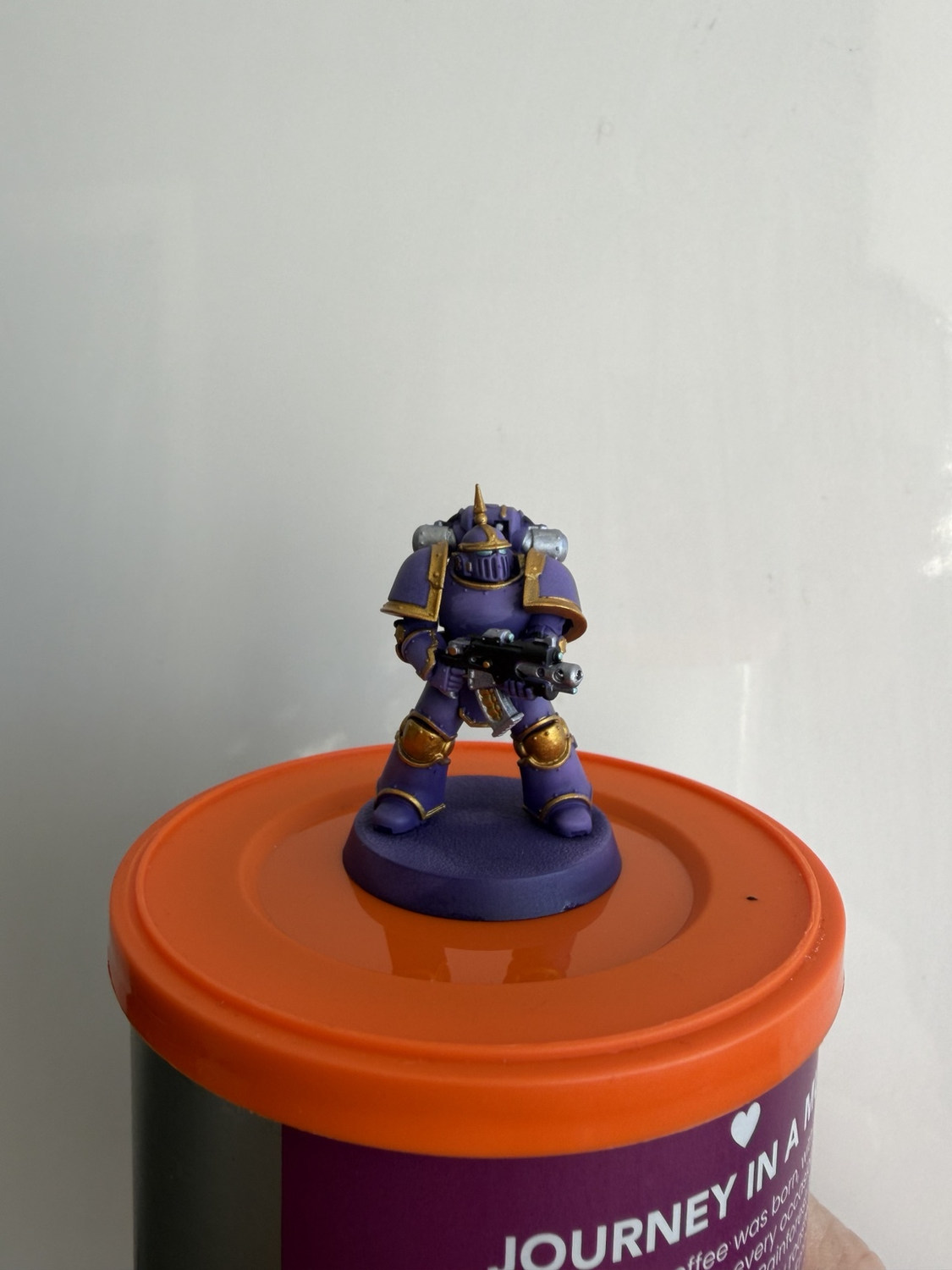Step 10: Emperor's Children Mk III miniature with weapon and small details — reference view 1