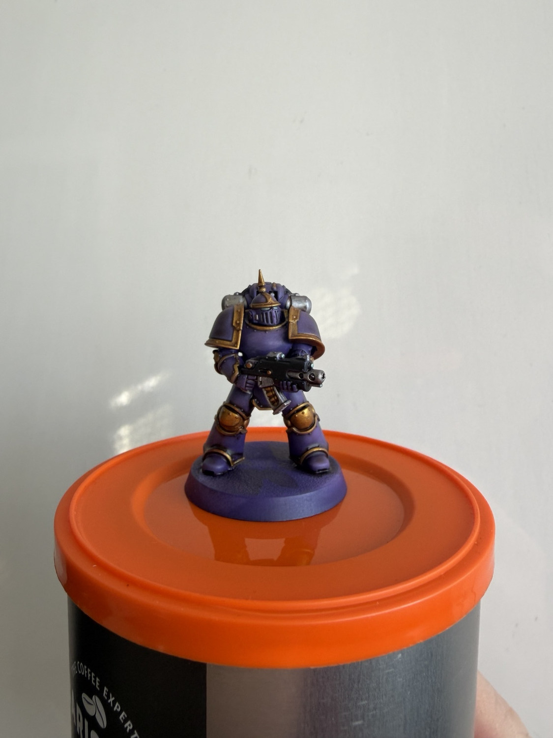 Step 10: Emperor's Children Mk III miniature with weapon and small details — reference view 2